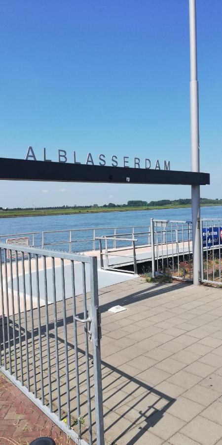 La Nostra Casa Bed and Breakfast Alblasserdam Exteriör bild